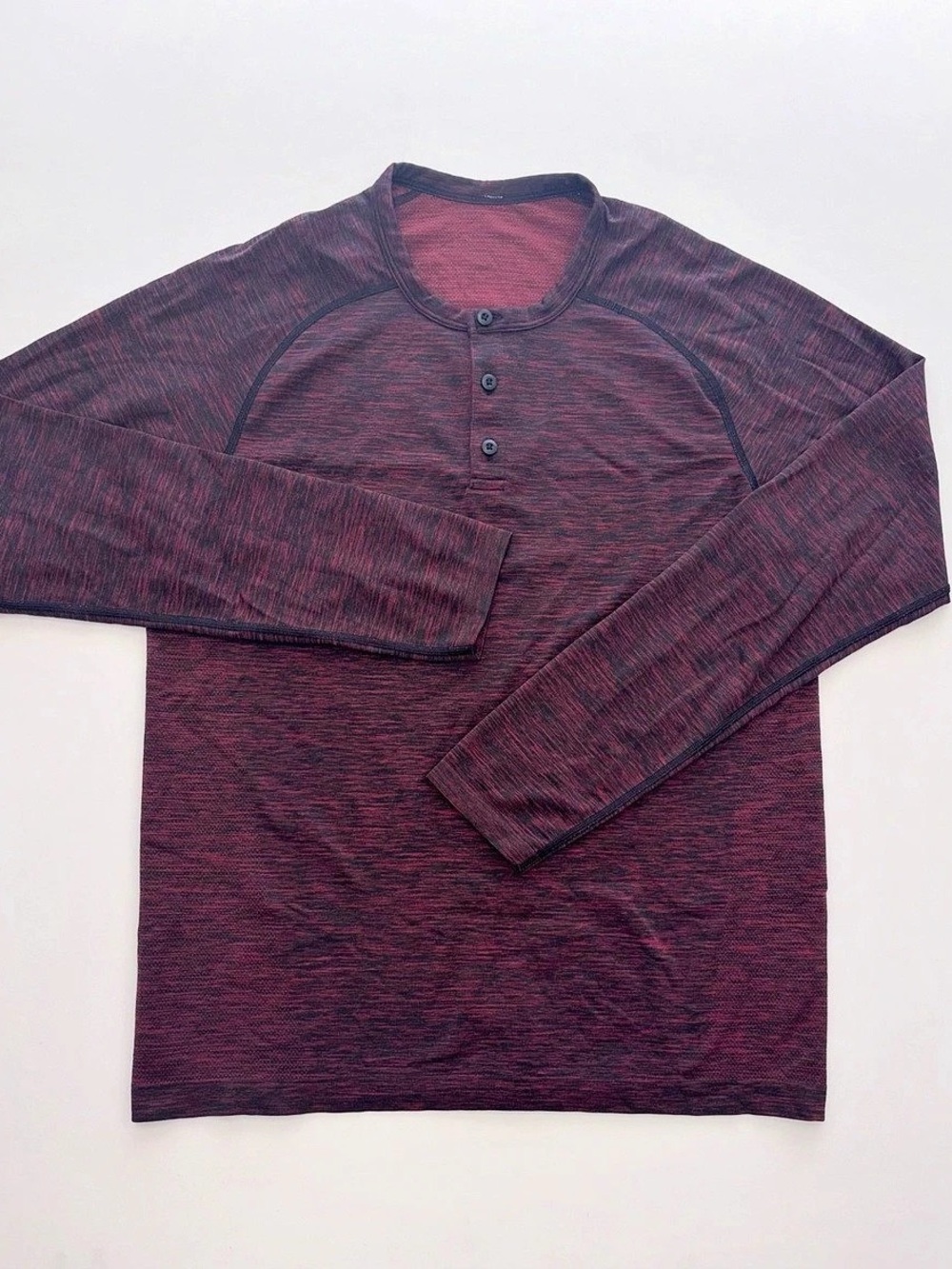 Lululemon Metal Vent Tech Henley Long Sleeve Purple & Black Size Medium